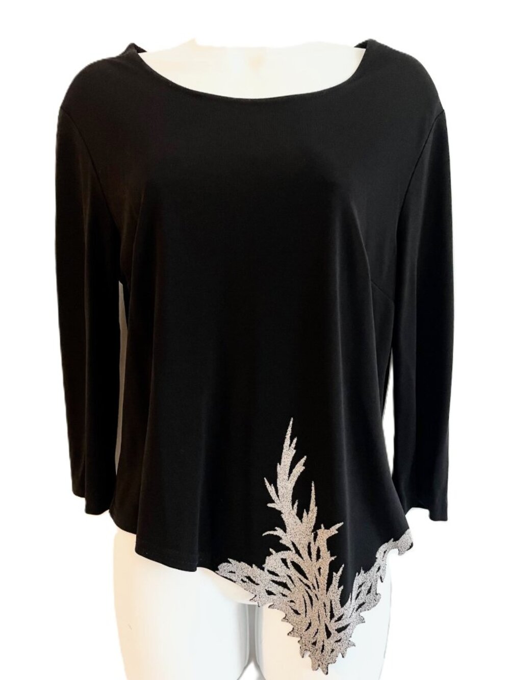 FRANK LYMAN Canada Women's Black Blouse Size 8 Embroidered Hem 3/4 Sleeve Dressy